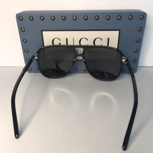 New- GUCCI GG1156S-001 57 Acetate Black-Grey
Sunglasses - Picture 10 of 17